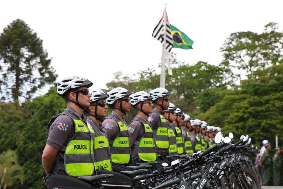 Senado aprova fim da prisão administrativa para PMs e bombeiros