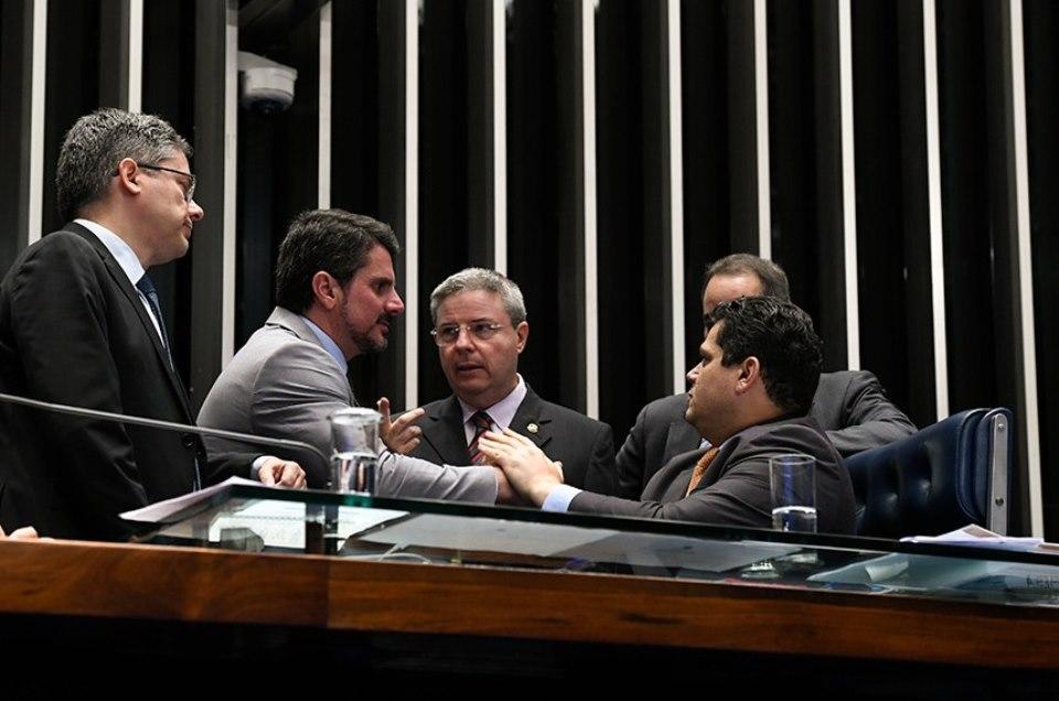 Senado aprova pacote anticrime, que vai para sanção presidencial