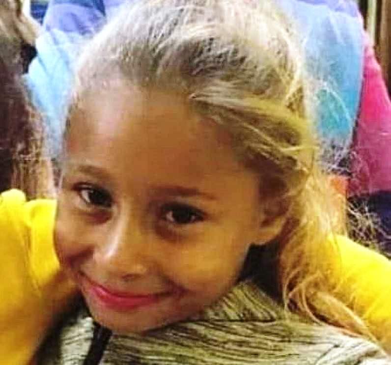 Menina de 8 anos que desapareceu depois de brincar em parquinho é encontrada morta