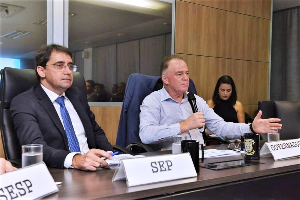 Plano Estadual de Segurança Pública é entregue à Casagrande durante reunião