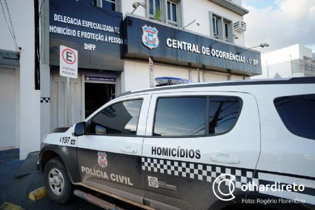 Mulher é encontrada ferida com cortes no pescoço em Cariacica; namorado é o principal 