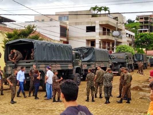 Exército chega a Iconha para auxiliar nos trabalhos de limpeza e reconstrução