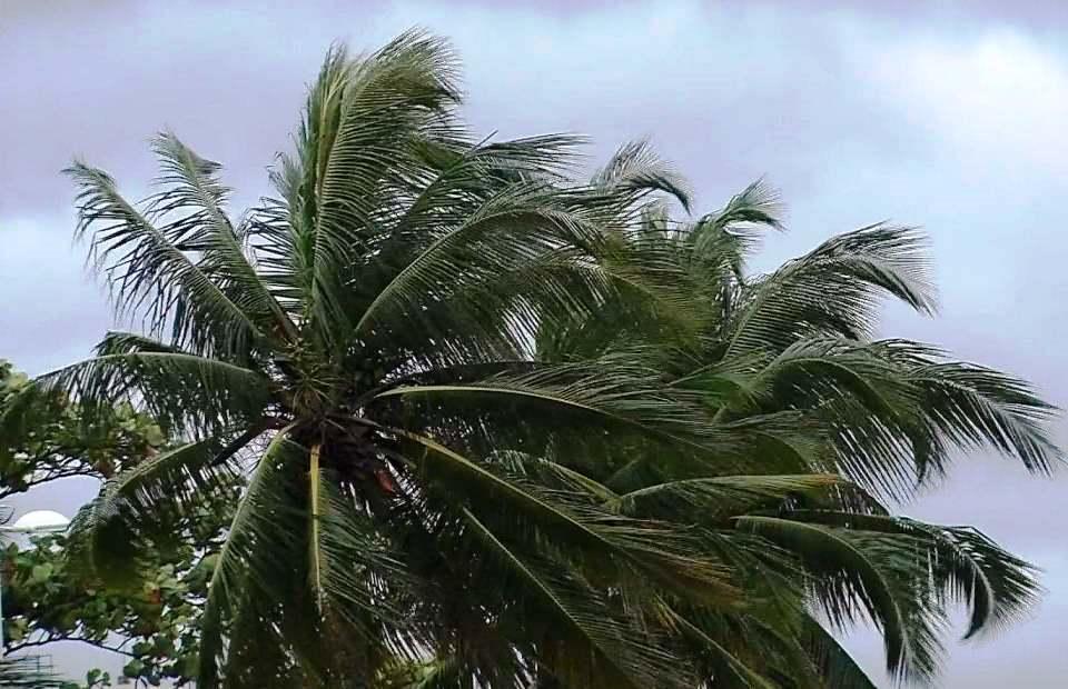 Marinha emite aviso de ventos de até 61 km/h no litoral capixaba