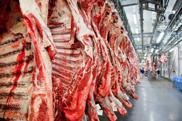 EUA encerram embargo a carne bovina in natura do Brasil