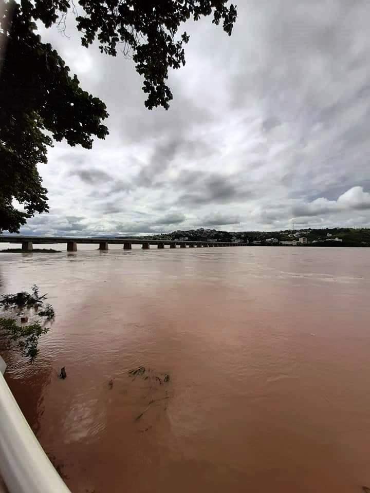 Rio Doce atinge o nível de 547 cm, com tendência a permanecer estável nas próximas horas, em Colatina