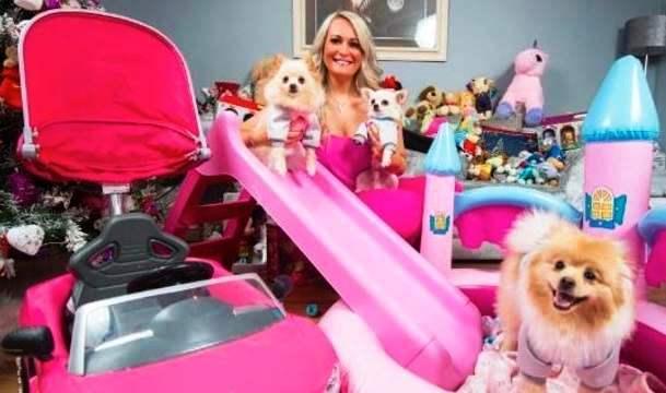 Mulher gasta R$ 75 mil por ano com seus cães: ‘Eles merecem o mundo’