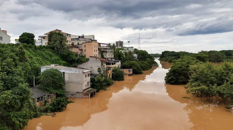 Rio Doce volta a subir e pode chegar aos 4,20 nesta tarde, prevê Defesa Civil