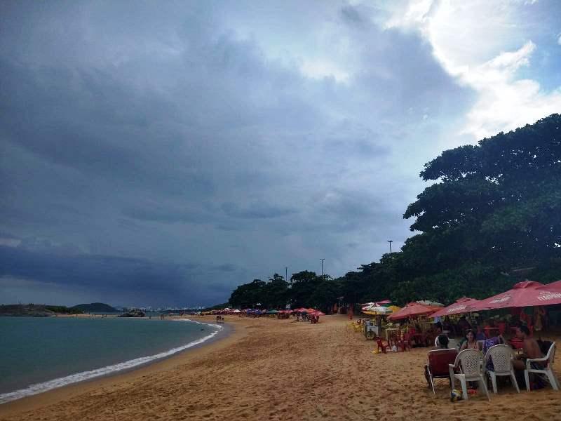 Último fim de semana do verão será de sol com pancadas de chuva em todo o Espírito Santo