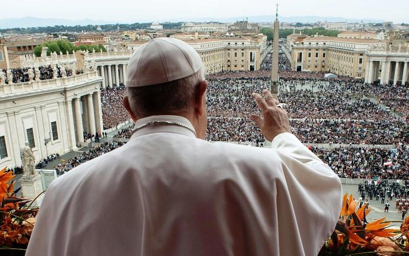 Celebrações da Semana Santa serão realizadas sem fiéis na Praça São Pedro, diz Vaticano