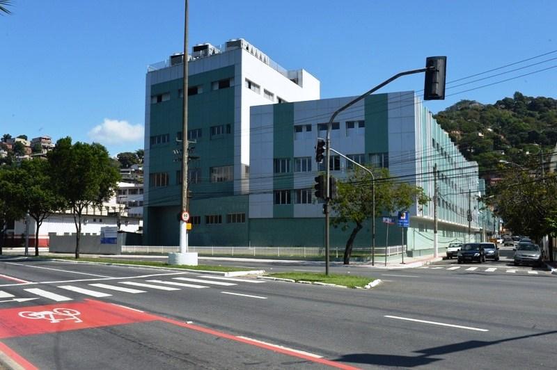 Hospital Estadual de Urgência e Emergência intensifica ações de cuidados contra o Covid-19, no ES