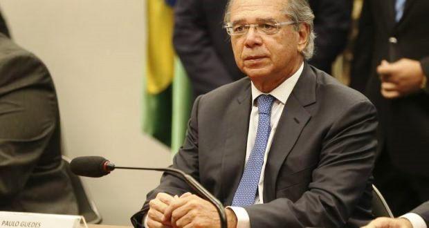 Depois de Moro, Guedes pode ser a “bola da vez” de bolsonaristas