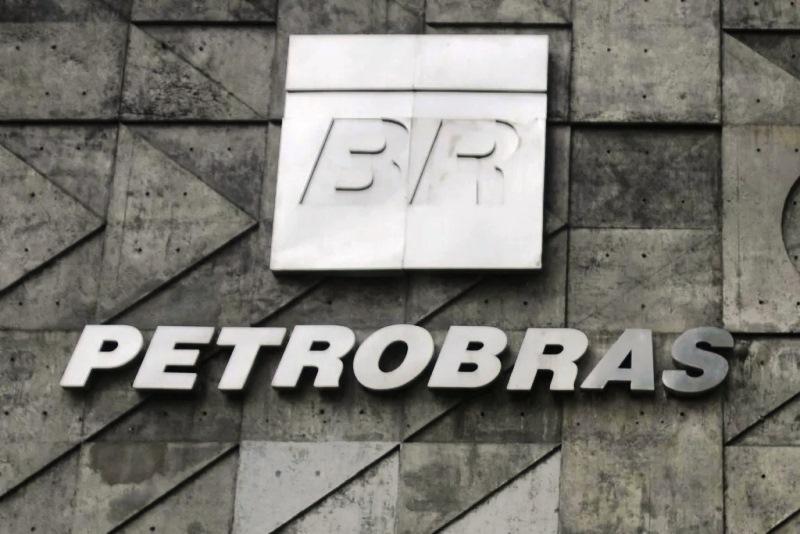 Petrobras confirma redução do preço do diesel em 10% a partir de segunda-feira (27)