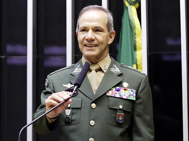 “Aonde o ministro quer chegar? vai prender o Exército?”, diz deputado