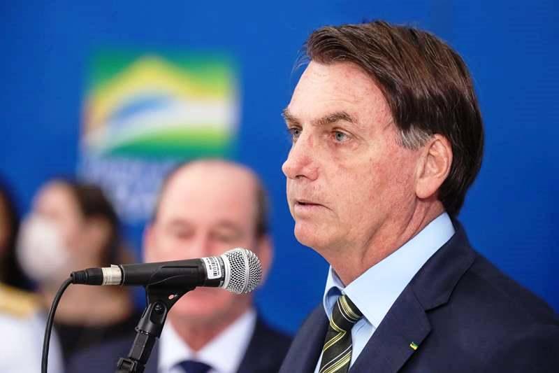 Bolsonaro amplia beneficiários do auxílio emergencial de R$ 600