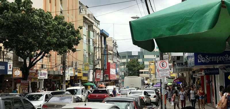 Revezamento de atividades: saiba como fica a situação do comércio neste final de semana