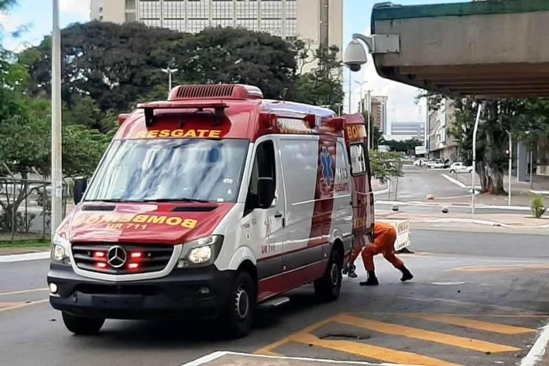 Bebê é resgatado após se afogar em piscina de casa