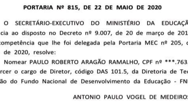 Aliança de Bolsonaro com Centrão é selada na troca de cargos; veja nomeados