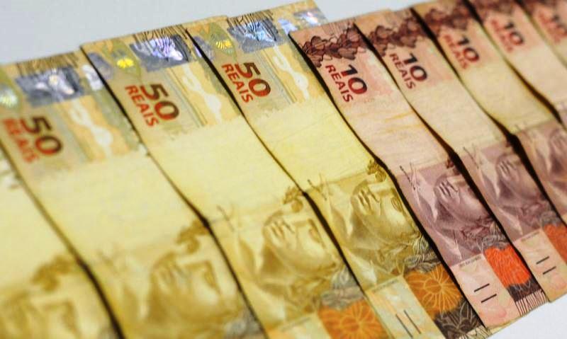 Senado aprova MP do aumento salário mínimo para R$ 1.045