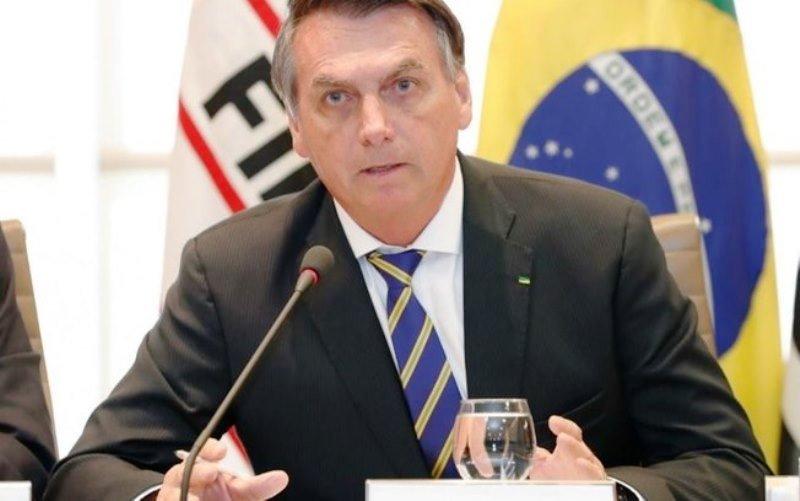 Bolsonaro critica TSE e diz que cassação de chapa é 'vergonhosa'