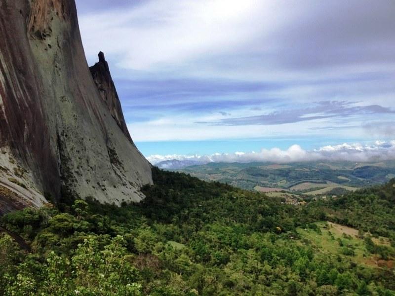 Corredor Ecológico que liga Parque da Pedra Azul ao Parque do Forno Grande será retratado em livro