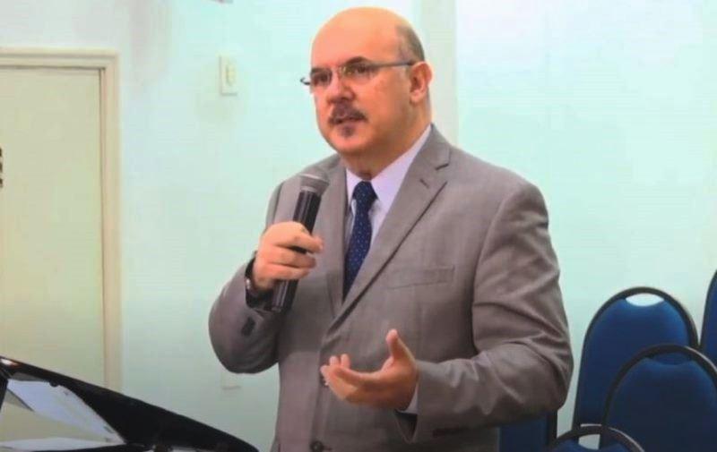 Professor e pastor Milton Ribeiro aceita convite de Bolsonaro e assume Ministério da Educação