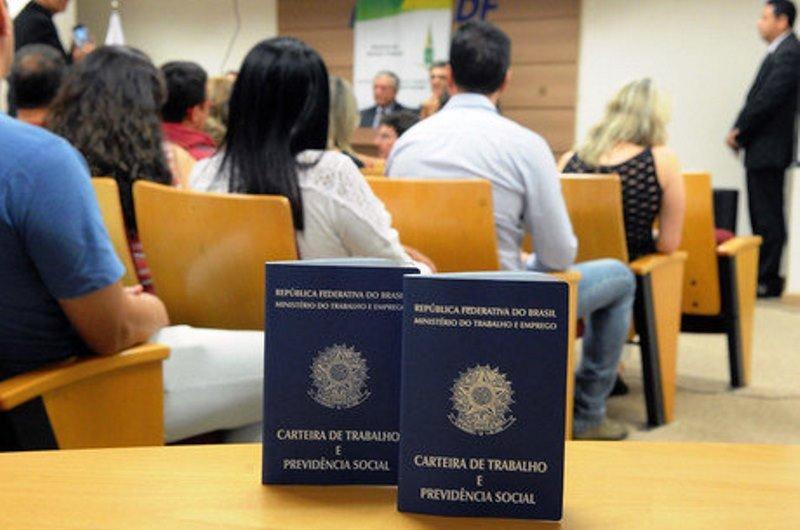 Governo vai anunciar novo programa de emprego e renda