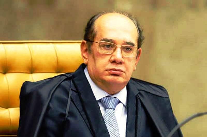 Gilmar Mendes mantém Queiroz e a mulher em prisão domiciliar