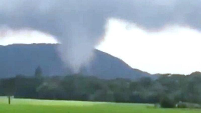 Mais de mil pessoas ainda estão desabrigadas após tornados em Santa Catarina