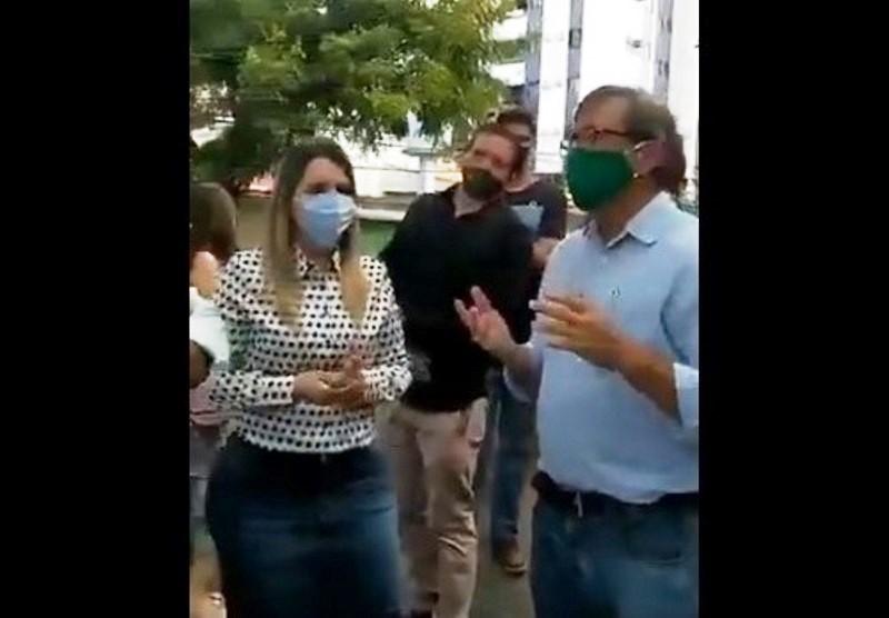 Manifestantes tentam impedir aborto em menina estuprada pelo tio, em São Mateus, no ES