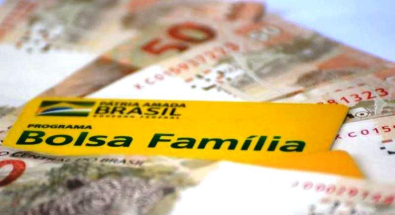 Bolsa Família começa a receber nova parcela do auxílio de R$ 300