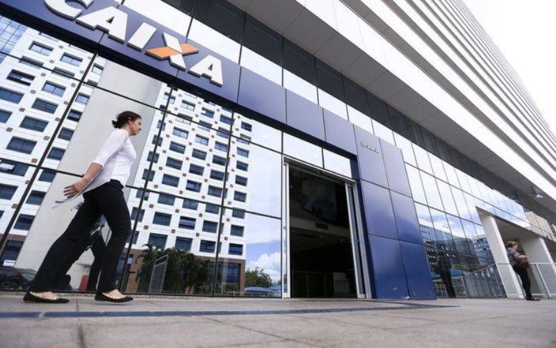 Caixa abre 770 agências para saque do FGTS e auxílio emergencial neste sábado