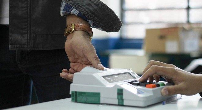 Descubra a importância dos candidatos puxadores de voto