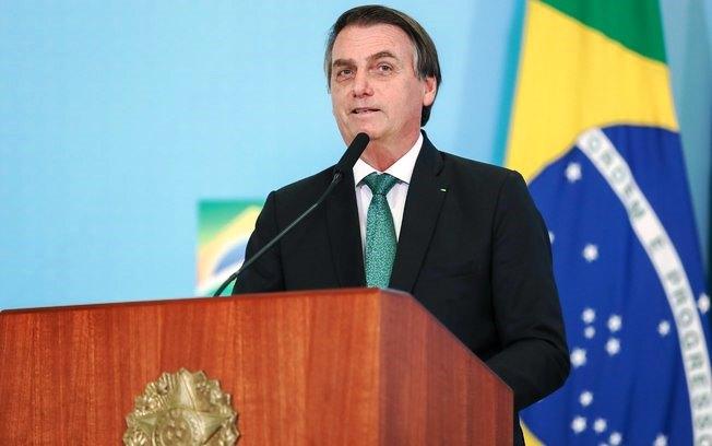 Bolsonaro sanciona lei que muda cobrança de imposto municipal; entenda