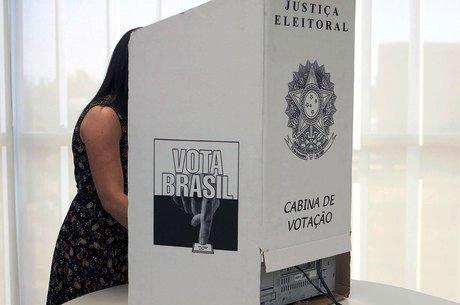 Número de eleitores com 16 e 17 desaba pela metade em quatro anos