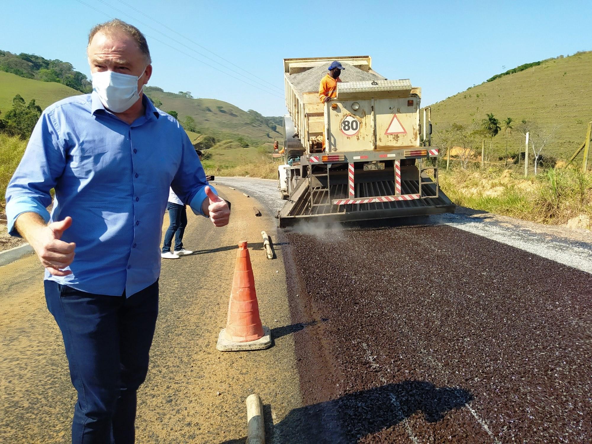 Casagrande inaugura serviços de Saúde e visita obra de pavimentação no sul do Estado