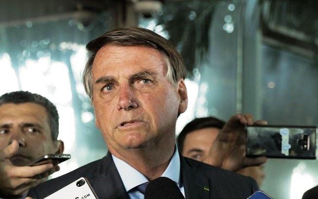 “No Brasil, cloroquina tem 100% de cura”, diz Bolsonaro a franceses