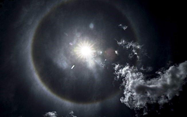 Halo solar é visto no céu de Brasília neste sábado (7)