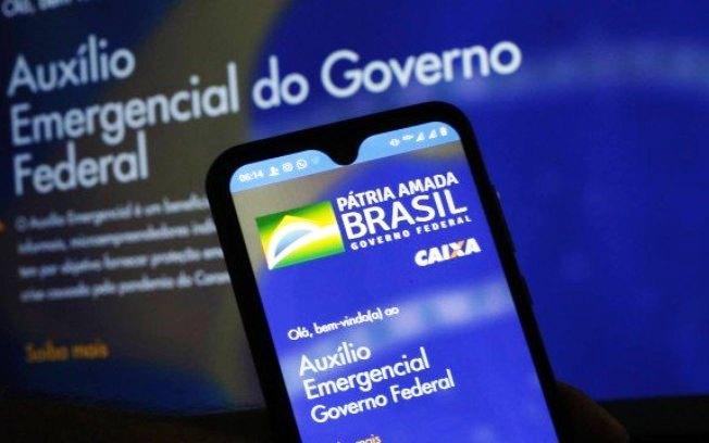 Governo divulga novo calendário do auxílio emergencial a quem foi reavaliado