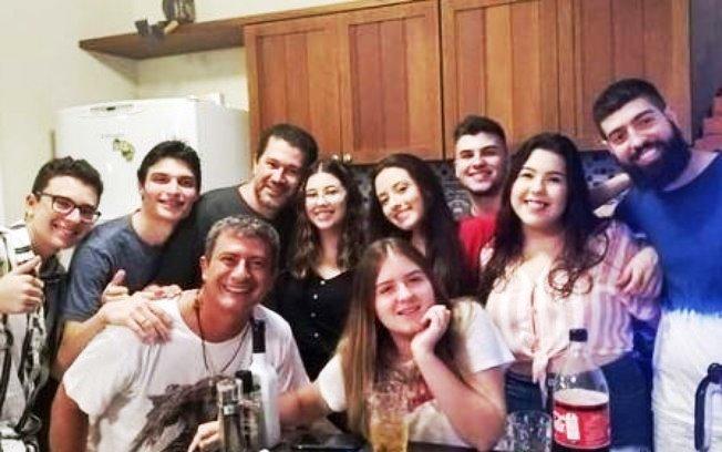 Um mês após morte de Tom Veiga, familiares se reúnem para partilha de bens