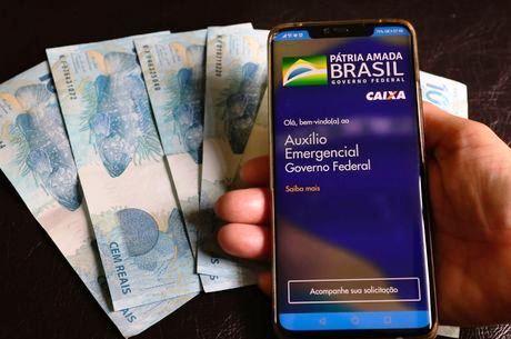 Caixa deposita auxílio emergencial a 3,3 milhões nascidos em dezembro, neste sábado 