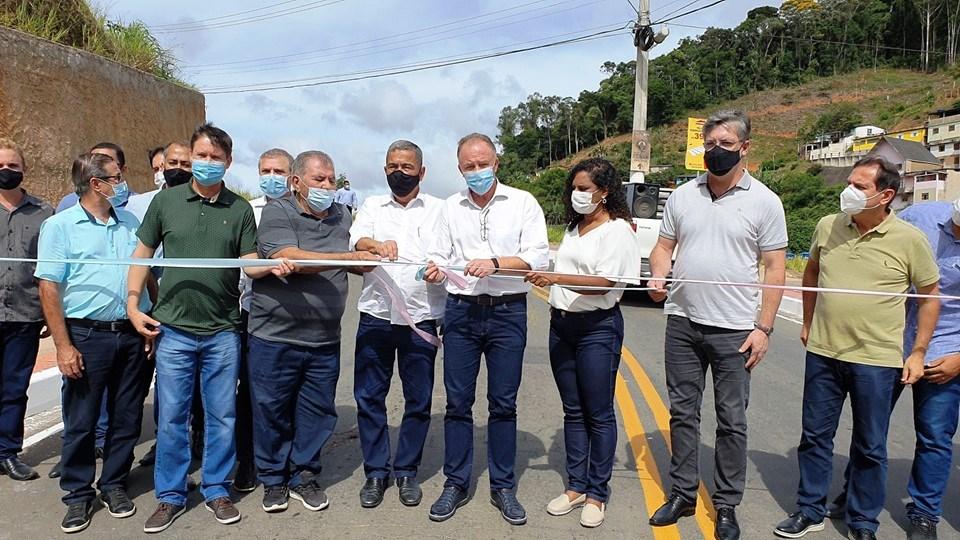 Casagrande entrega obras em Santa Teresa e Santa Leopoldina