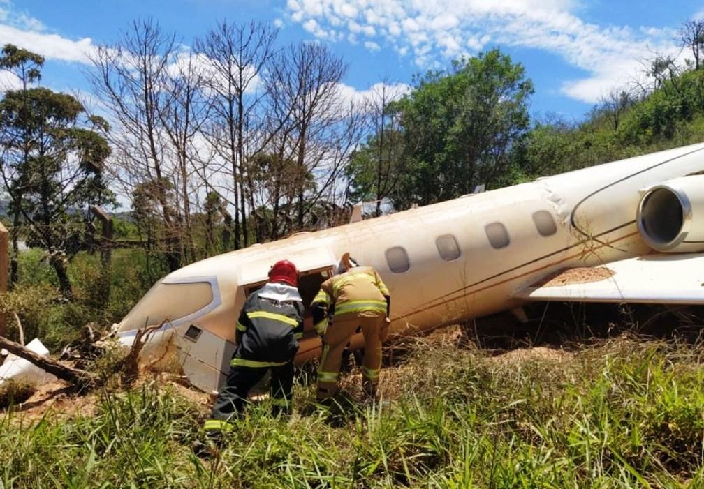 Avião sai da pista em aeroporto e deixa feridos em Diamantina