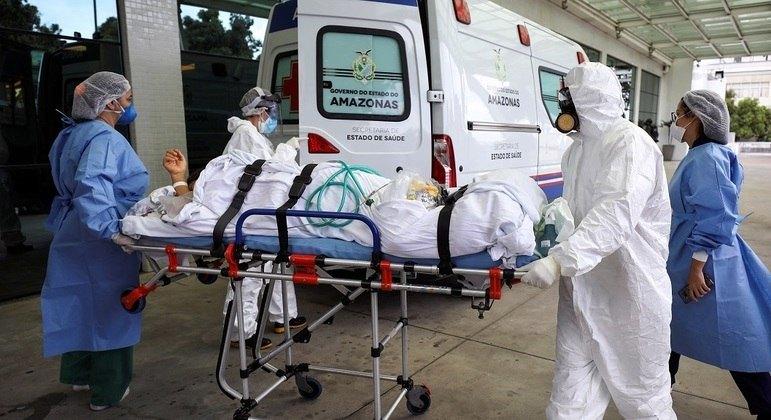 Brasil tem 207 mil mortes por covid e 8,32 milhões de casos