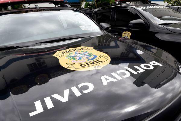 Casal é preso por assaltos em Vila Velha, ES