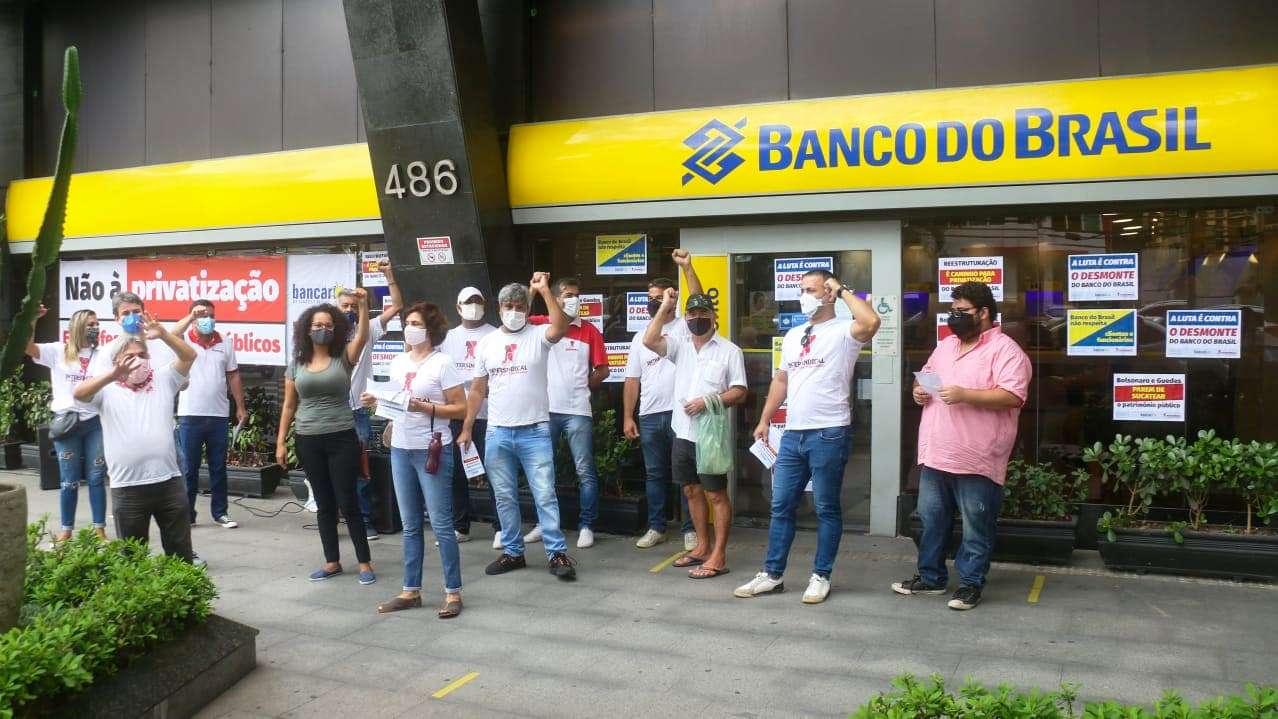 Funcionários do Banco do Brasil decidem cruzar os braços nesta sexta-feira (29)