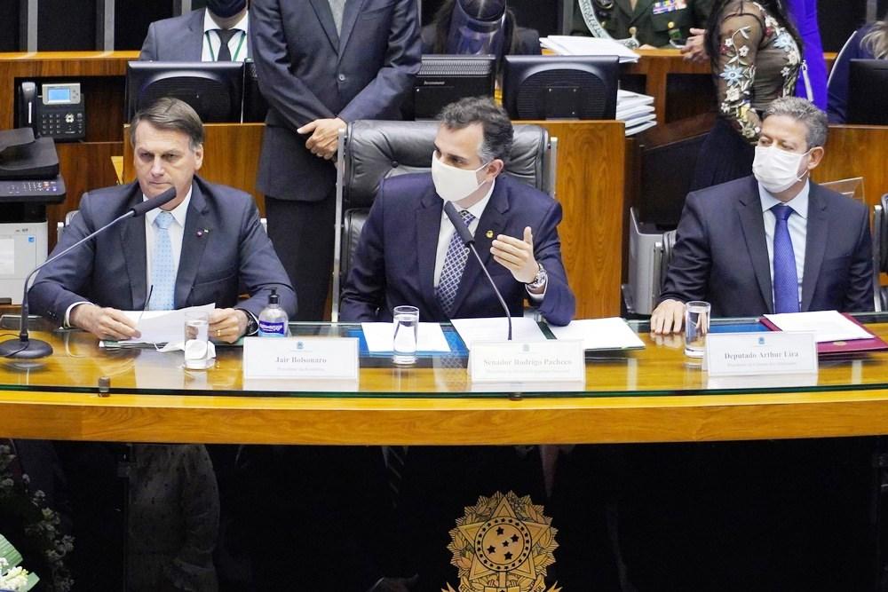 Com presenças de Bolsonaro e Fux, Congresso abre trabalhos legislativos do ano