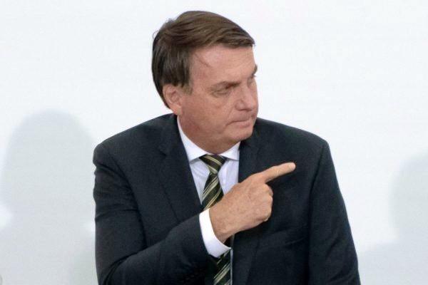 Auxílio emergencial vai ser “rediscutido”, diz Bolsonaro a prefeitos, nesta quarta-feira (10)