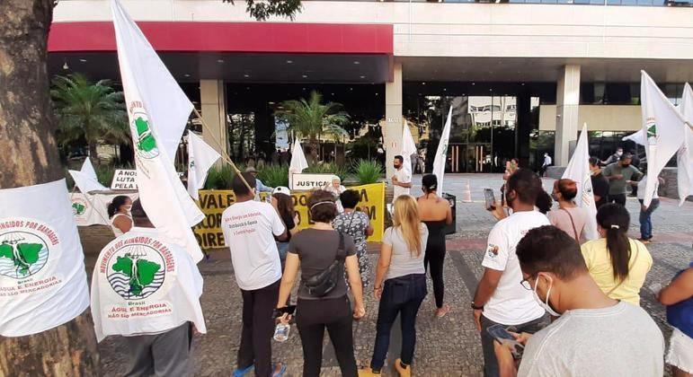 Atingidos por barragem entram no STF para mudar acordo com a Vale