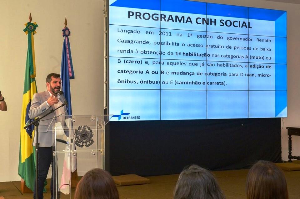 Detran/ES inaugura agência e entrega CNH Social a moradores do norte do ES