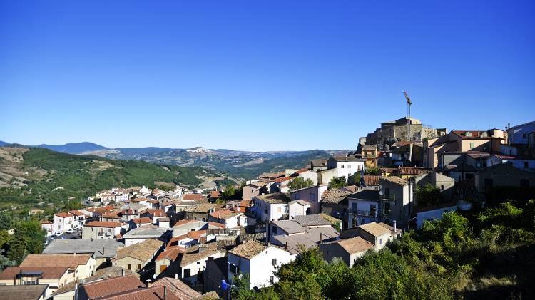 Cidade italiana vende casas por 1 euro sem depósito e com menos burocracia